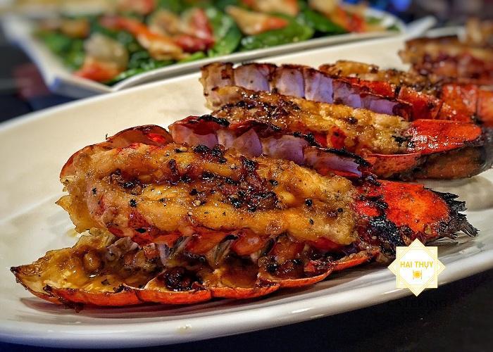 Tôm hùm nướng bơ tỏi (Theo thời giá)