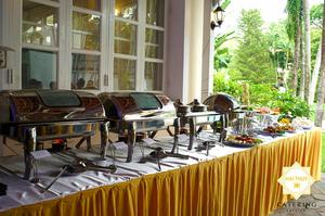 Buổi tiệc được tổ chức theo hình thức buffet độc đáo và ấn tượng