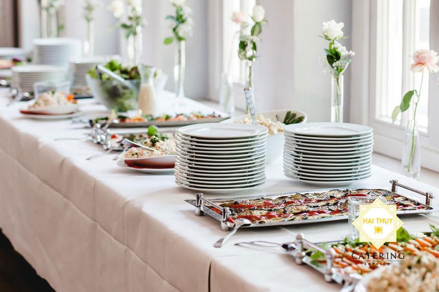 Điểm danh những tiện ích khi tổ chức tiệc buffet lưu động  - Hai Thụy Catering
