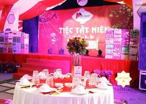Đặt tiệc tất niên trọn gói của Hai Thụy Catering bao gồm những khâu chuẩn bị nào?