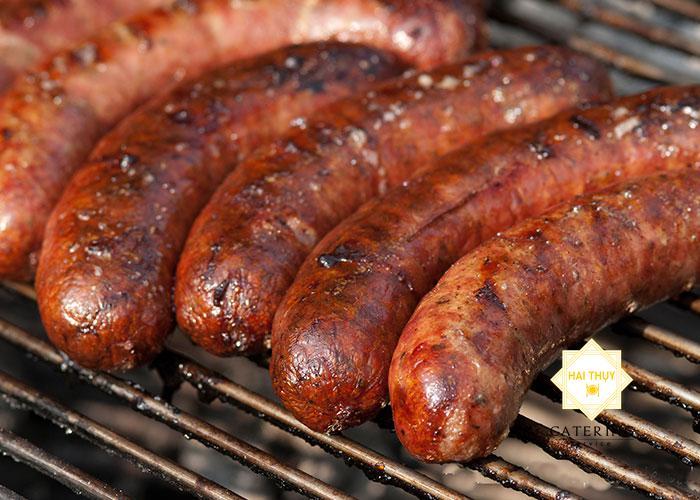 Gợi ý các món ăn đơn giản khi tổ chức sinh nhật cho bé – Hai Thụy Catering