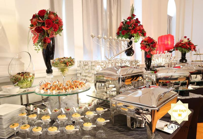 Dịch vụ đặt tiệc buffet trọn gói uy tín mà bạn không nên bỏ qua | Hai Thụy Catering