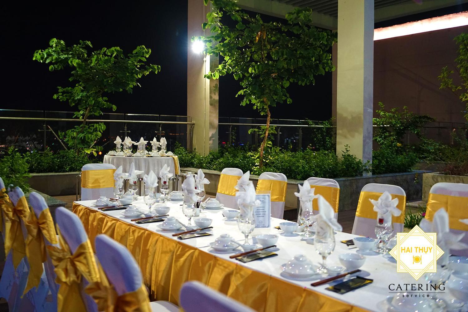 Dịch vụ đặt tiệc lưu động Hai Thụy mang đến cho buổi tiệc của bạn sự hoàn hảo