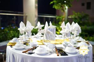 Tất cả dụng cụ, thiết bị trong buổi tiệc được Hai Thụy Catering đầu tư đạt chuẩn về cao cấp