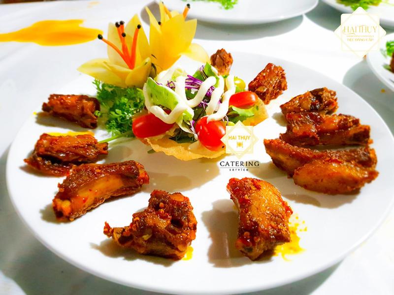 Dịch vụ nấu tiệc Haithuy Catering uy tín và chất lượng đem đến sự hài lòng cho mọi khách hàng.
