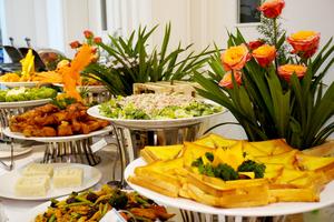 HaiThụyCatering - Khám Phá Thế Giới Buffet Lưu Đông Độc Đáo và Lung Linh