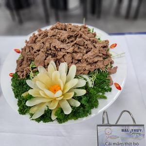 HaiThụyCatering - Khám Phá Thế Giới Buffet Lưu Đông Độc Đáo và Lung Linh