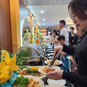 HaiThụyCatering - Khám Phá Thế Giới Buffet Lưu Đông Độc Đáo và Lung Linh